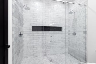 Minimalist Shower